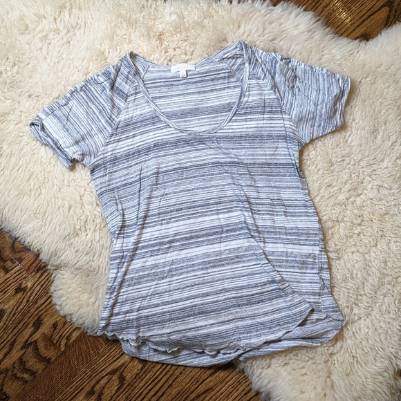 Aritzia Wilfred Grey Striped T-Shirt - Picture 1 of 2
